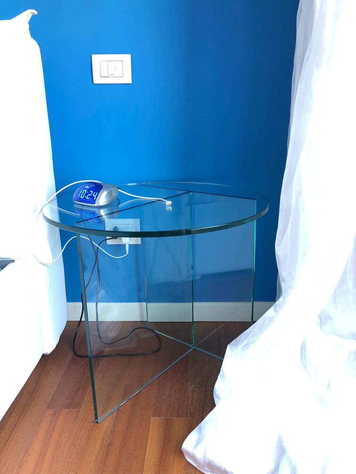 comodino in vetro
